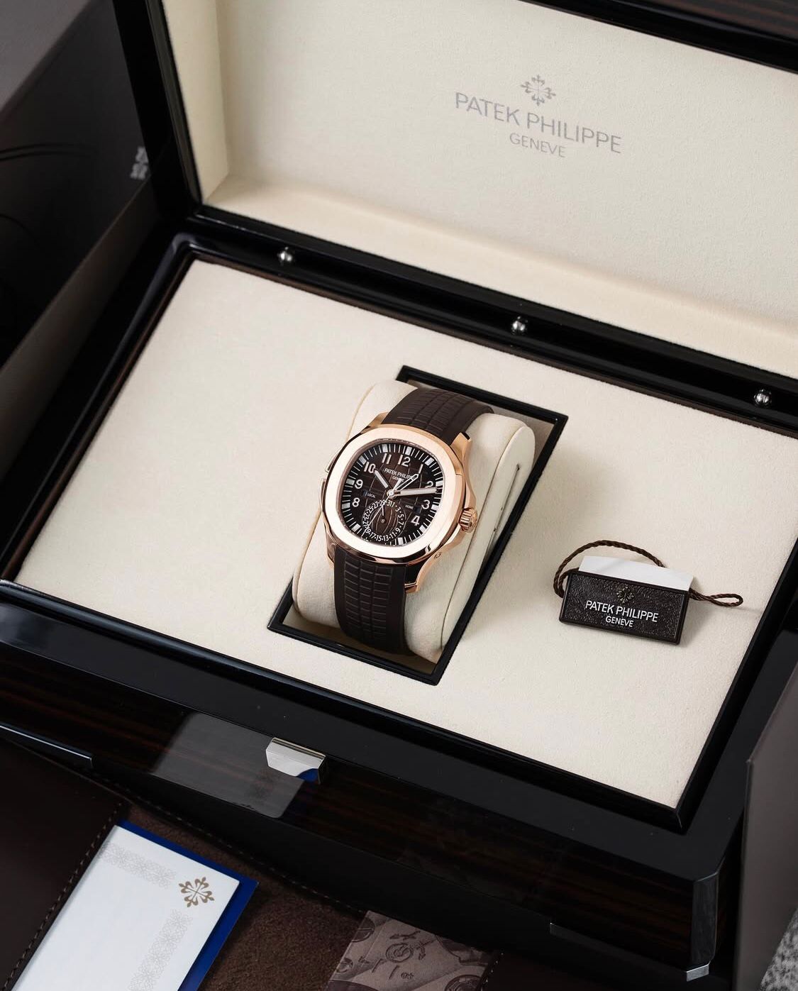 Buy Patek Philippe Aquanaut 18kt Rose Gold 5164R-001