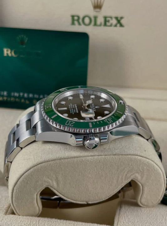 The Rolex Oyster Perpetual Submariner Date in Oystersteel Watch