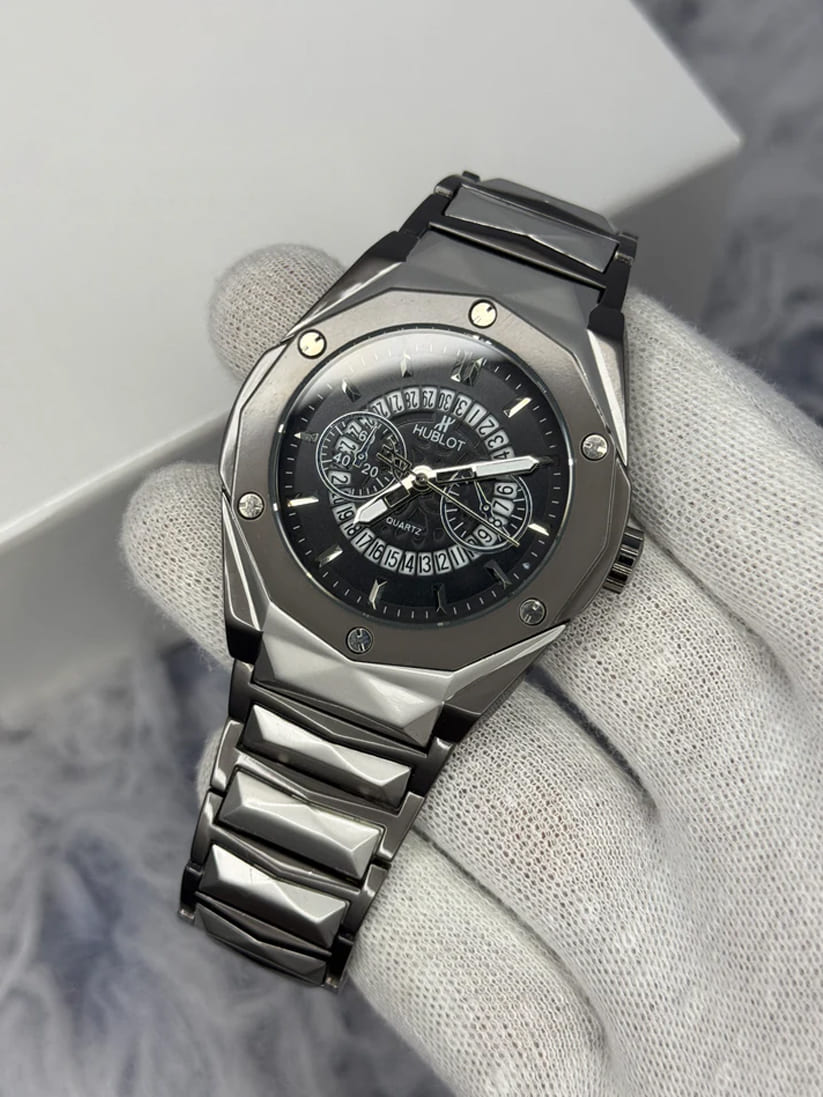 Matte HB Skeleton | Diamond Cut Model | Engraved Chain (Silver)