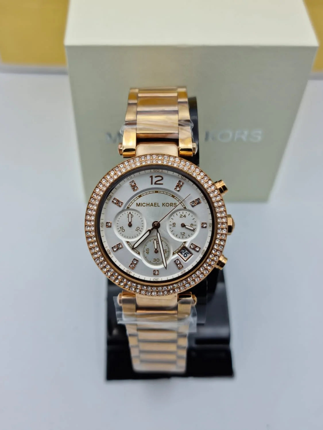 Michael Kors Women’s Quartz Stainless Steel Mother of pearl Dial 39mm Watch MK5491
