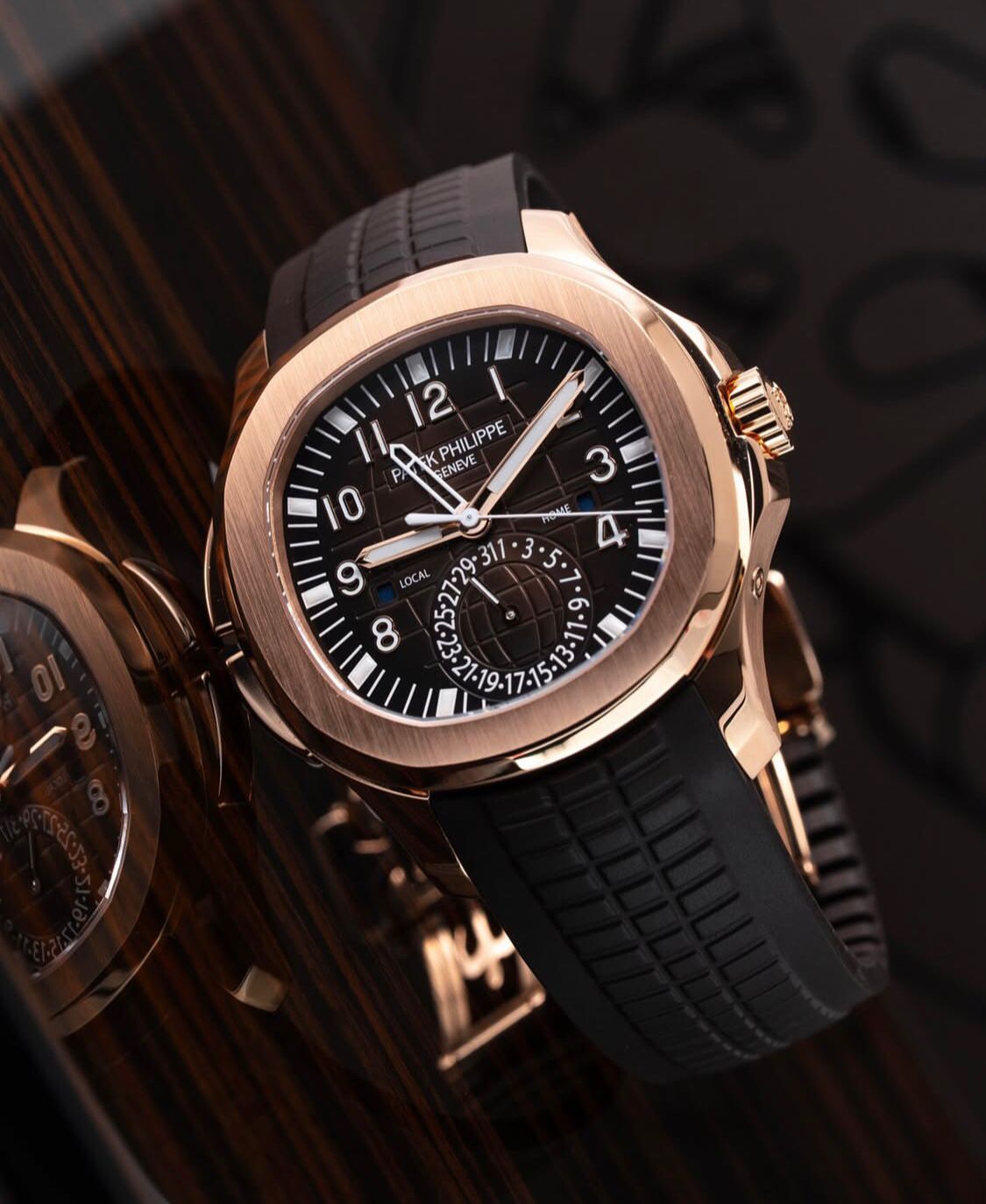 Buy Patek Philippe Aquanaut 18kt Rose Gold 5164R-001