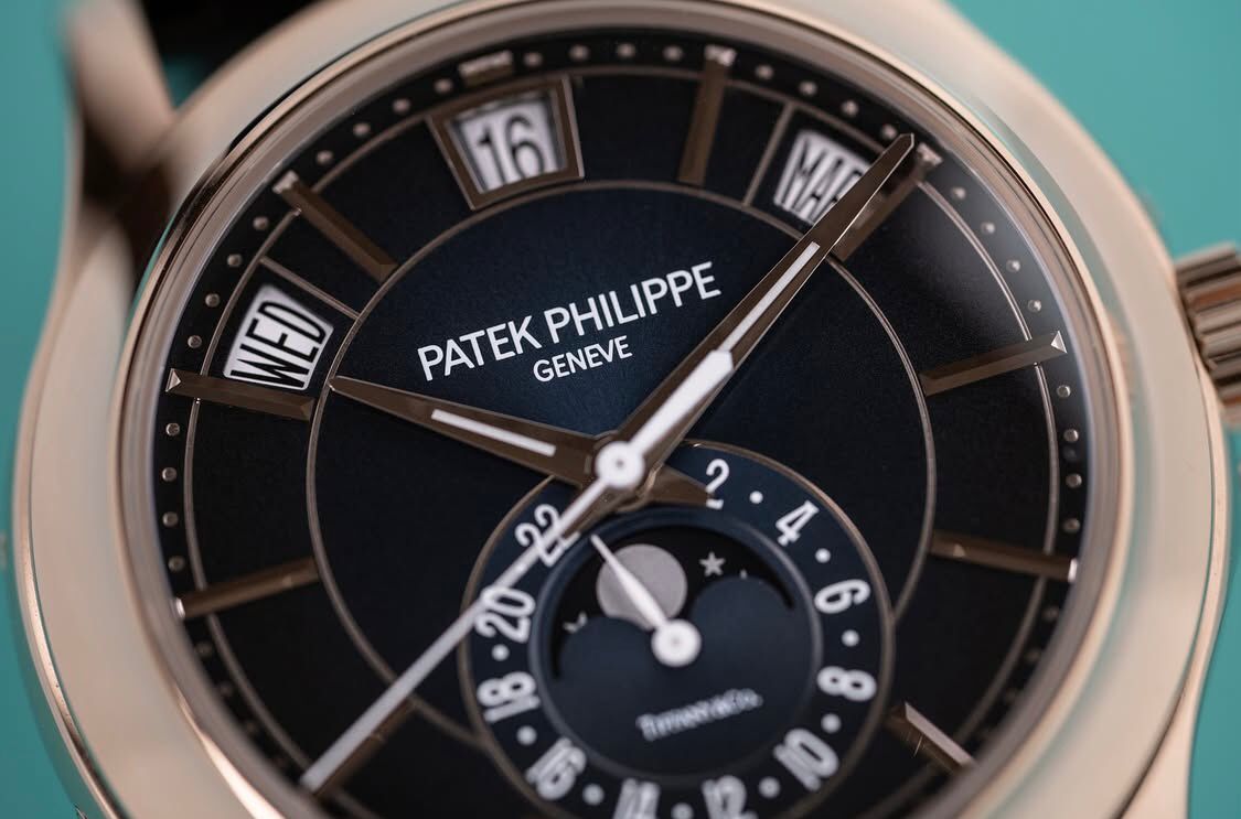 Patek Philippe Annual Calendar 18K White Gold