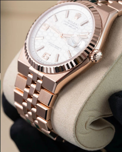Rolex Land-Dweller 127235 | Rose Gold Flat Jubilee White Dial