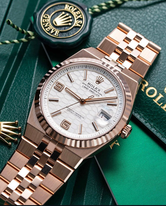 Rolex Land-Dweller 127235 | Rose Gold Flat Jubilee White Dial