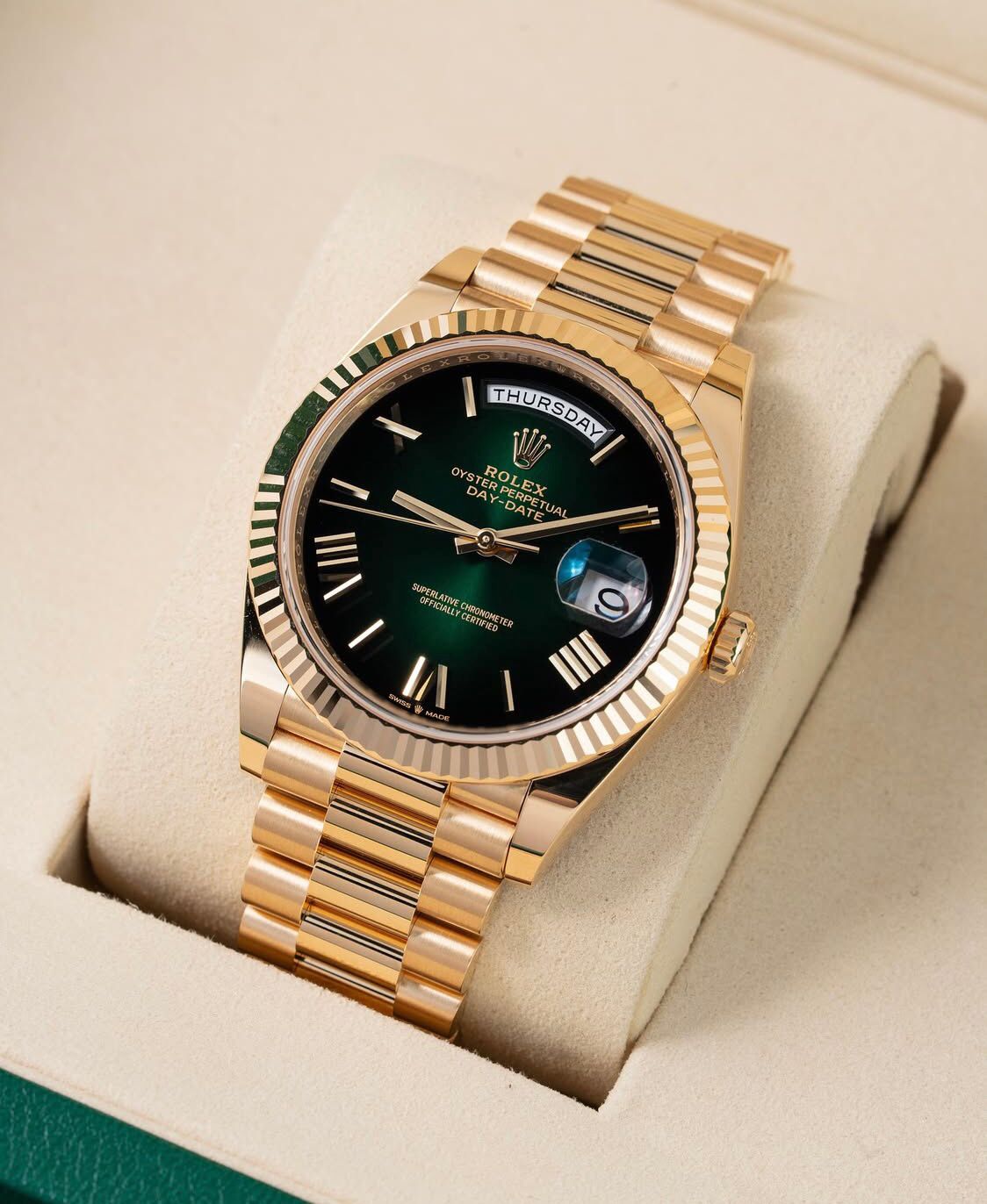 Rolex Day-Date 40 President– Green Roman Dial | 18K Yellow Gold