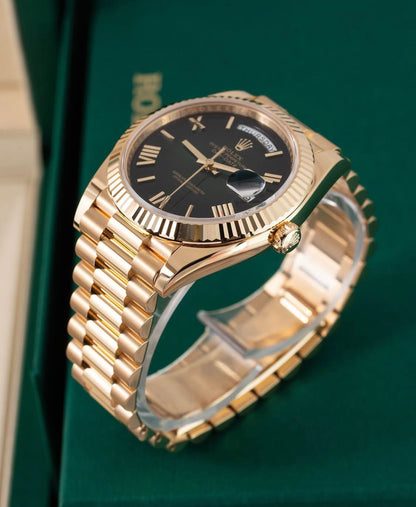 Rolex Day-Date 40 President– Green Roman Dial | 18K Yellow Gold