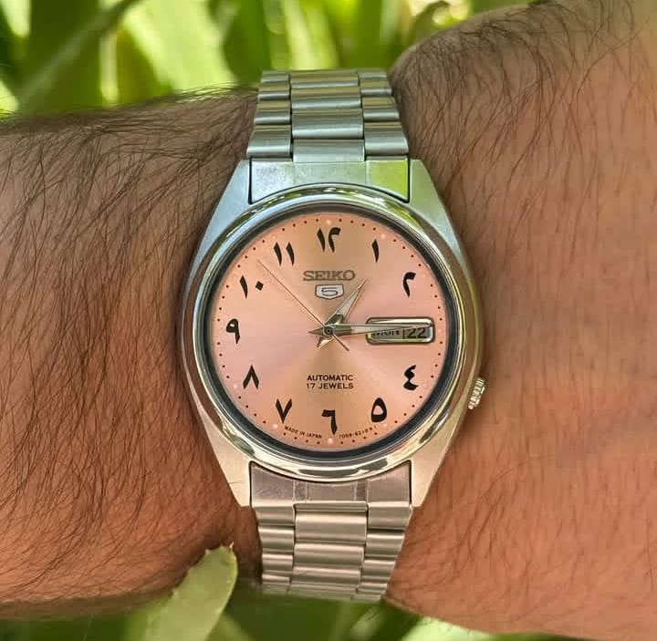 Vintage Seiko 5 Automatic 7009 Salmon Dial 17 Jewel Refurbished WristWatch