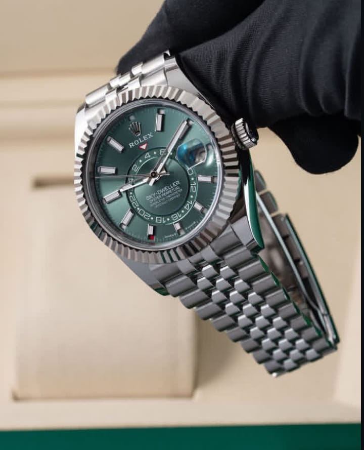 Rolex Sky-Dweller Green Dial watch for Men/Unisex
