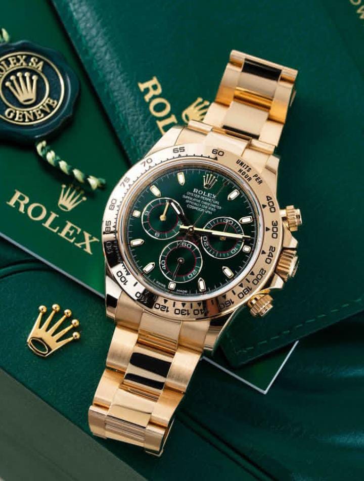 Rolex Cosmograph Daytona Green Dial 18K Yellow Gold Oyster Men's Watch