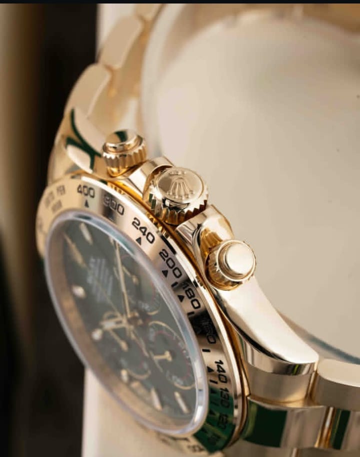 Rolex Cosmograph Daytona Green Dial 18K Yellow Gold Oyster Men's Watch