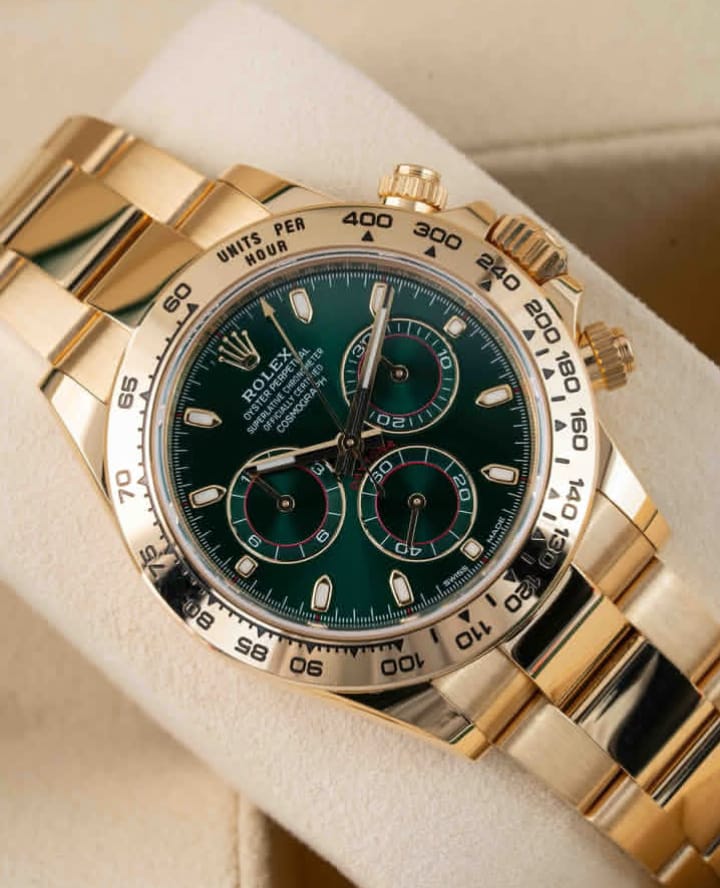 Rolex Cosmograph Daytona Green Dial 18K Yellow Gold Oyster Men's Watch