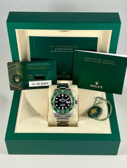 The Rolex Oyster Perpetual Submariner Date in Oystersteel Watch