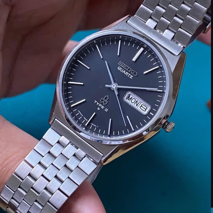 Seiko Quartz Type II Watch 1970s Dark Dial Watch