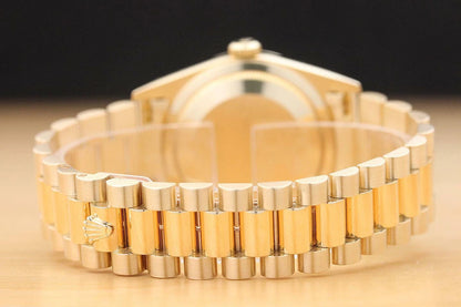 Rolex Oyster Perpetual Day-Date 36 | President bracelet in Gold